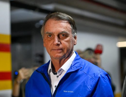 m colorida de Jair Bolsonaro