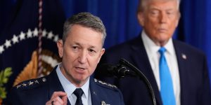 Trump rebuta preocupações de general sobre ataque ao Irã