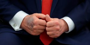 A bruise is visible on the back of U.S. President Donald Trump's right hand during a meeting with South Korean President Lee Jae-myung