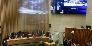 Camara-Legislativa-do-Distrito-Federal-CLDF-aprova-o-projeto-de-Lei-Complementar-que-institui-o-Plano-de-Preservacao-do-Conjunto-Urbanistico-de-Brasilia-PPCUB-metropoles5-scaled-1