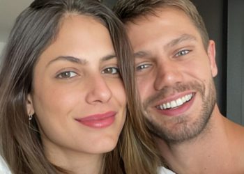 Jonas Sulzbach elogia Mari Gonzalez no BBB 26