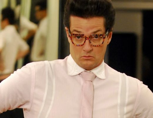 m colorida de Marcelo Serrado caracterizado como Crô