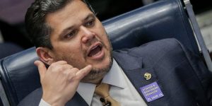 Davi Alcolumbre elogia sensibilidade de Lula em inauguração no Amapá