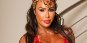 Gracyanne inicia remoção de tatuagem no bumbum com nome de Belo