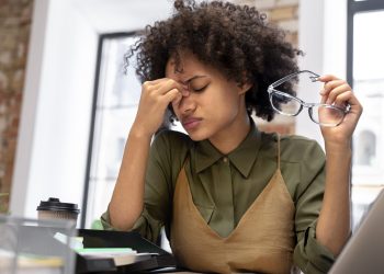 FREEPIK - Estresse fim de ano