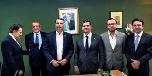 Foto: Fernando Giacobo, Valdemar da Costa Neto, Flavio Bolsonaro, Sergio Moro, F