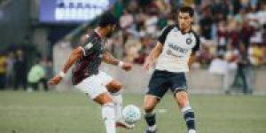 Fluminense-vence-o-Remo-de-virada-no-Maracana-neste-sabado-22
