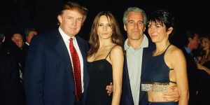 m colorida mostra Donald Trump e Jeffrey Epstein