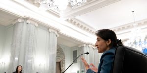 s:Saul Loeb-Pool / Getty Images