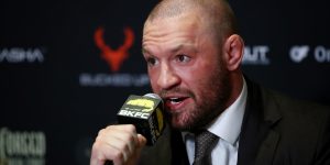 Conor McGregor desiste de candidatura à presidência da Irlanda