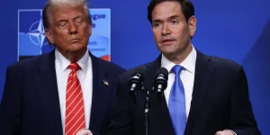 m colorida mostra Donald Trump e Marco Rubio