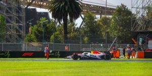 Piloto quase atropela fiscais no GP do México