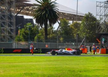 Piloto quase atropela fiscais no GP do México