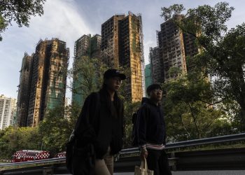 Isaac Lawrence/Getty Images