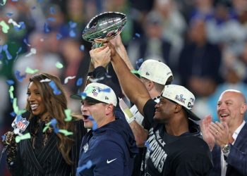 Super Bowl 2026 registra 124,9 milhões de espectadores