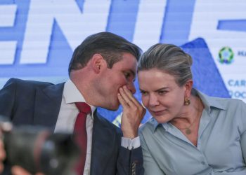 Avanço de PEC da 6x1 evidencia compromisso de Motta com a pauta trabalhista