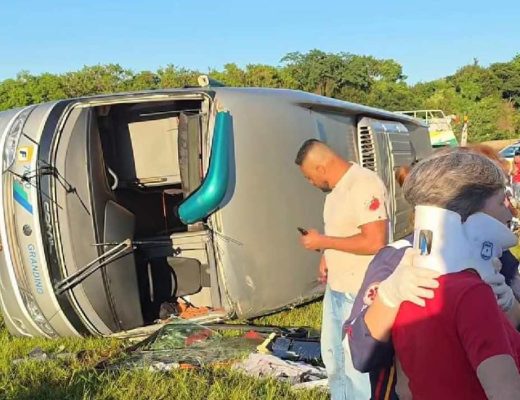Acidente grave em Jaboticabal marca véspera de Natal no interior de SP