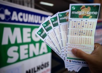 Imagem-ilustrativa-loteCC81rica-Mega-Sena-jogos-sorteio-CAIXA-Metropoles-5-e1730842937359.jpg
