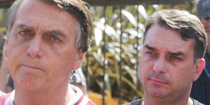 Visita de Flávio Bolsonaro a Jair é solicitada pela defesa