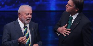 Polarização política em 2025: 74% se identificam com extremos