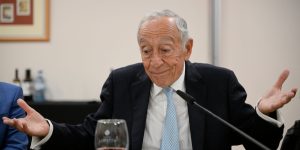 m colorida de Marcelo Rebelo de Sousa