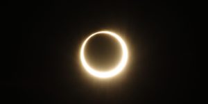 Eclipse solar anelar em fevereiro de 2026: O que esperar