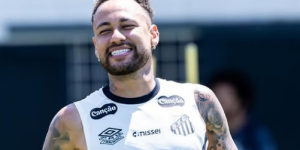 Neymar explica curtida acidental em foto de modelo francesa que viralizou