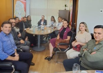 Foto: Paulo Gomes com presidentes dos Procons (Foto: assessoria parlamentar)