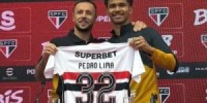 Pedro-Lima-e-apresentado-no-Sao-Paulo-ao-lado-de-Rafinha
