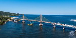 Ponte de Guaratuba avança para conclusão em março de 2026