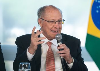 Alckmin avalia ligação entre Lula e Trump como positiva