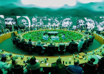 Conflitos na COP30: mais de 30 países contestam proposta do Brasil