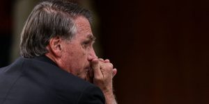 Julgamento de recursos de Bolsonaro e aliados começa nesta sexta