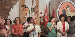 Comemoração dos 46 anos do PT de Curitiba ocorreu em boteco