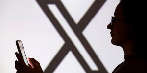 REUTERS/Dado Ruvic/Illustration Purchase Licensing Rights