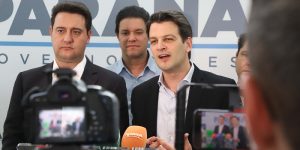 Foto: Ratinho Junior, Guto Silva, Eduardo Pimentel e Alexandre Curi (Foto: Ari D