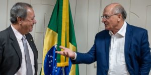 m colorida de Ricardo Alban e Geraldo Alckmin