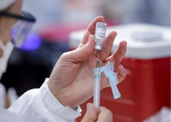 Vacina contra herpes-zóster enfrenta obstáculos para entrar no SUS devido a preço elevado