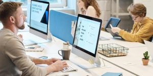 Formação é 100% online, gratuita e está disponível para pessoas a partir de 16 anos pela plataforma Santander Open Academy.