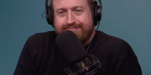 Grok gera imagens inusitadas com pessoas de biquíni; Elon Musk reage