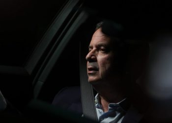 Marinho destaca ensaio retórico de Flávio Bolsonaro sobre candidatura