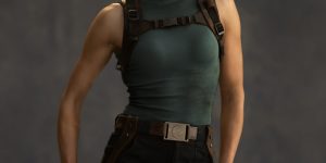 Jay Maidment para Prime Video. Image captured on the backlot of the Tomb Raider production stages