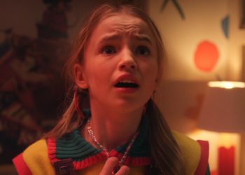 m colorida de Nell Fisher como Holly Wheeler em Stranger Things