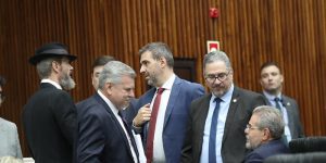 Foto: Flavia Francischini, Tito Barichello, Delegado Jacovós, Denian Couto, Past