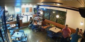 Cafeteria em Manaus sofre assalto armado