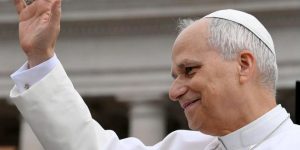 Papa Leão XIV ativa modo zoeira e admite concorrência com Bad Bunny na Espanha —