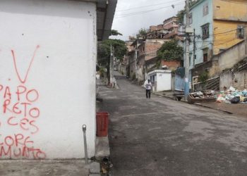 Conflito entre facções no RJ resulta em morte e resgate