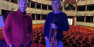 “A Arte da Sonata – Violino e Piano em Diálogo”, que traz ao Brasil dois nomes consagrados da música clássica europeia: Paolo Ardinghi (violino) e Sergio De Simone (piano)