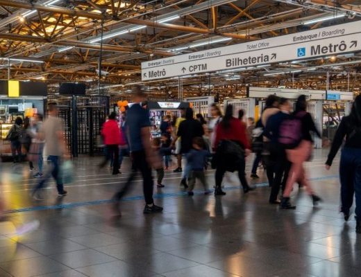 São Paulo testa metrô 24 horas neste fim de semana