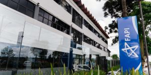 Estudantes de Medicina de todo o país podem concorrer a vagas remanescentes por meio de transferência externa